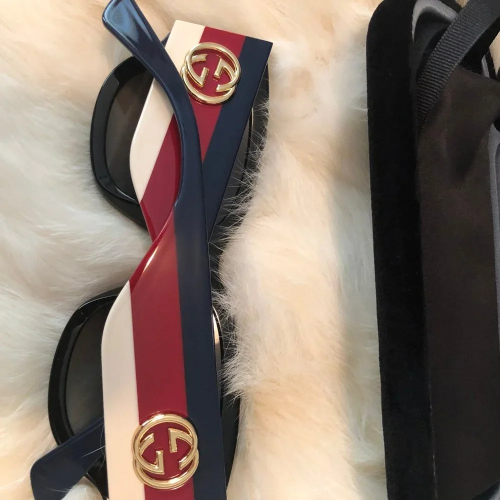 Auth. Gucci Red/Blue/White Cat Eyes